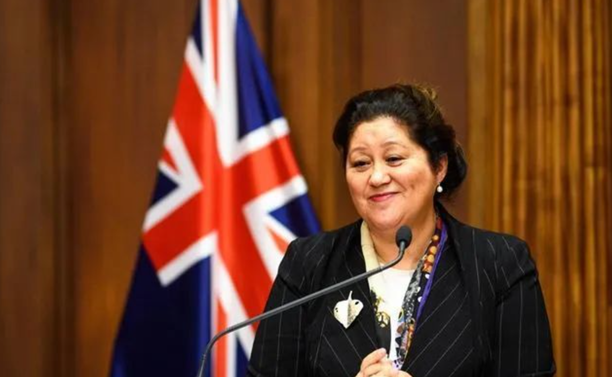 习近平向新西兰新任总督致贺电